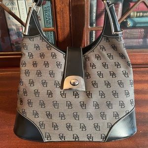 New with tag. Dooney & Bourke. Shoulder bag.